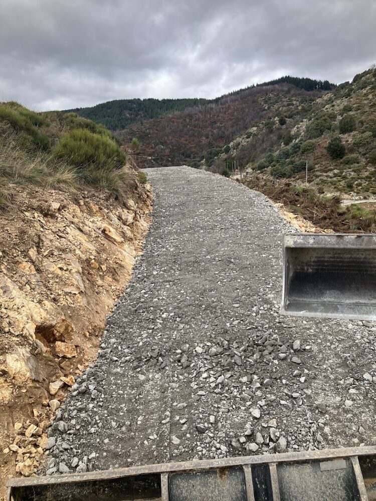 Chemin d’accès empierré