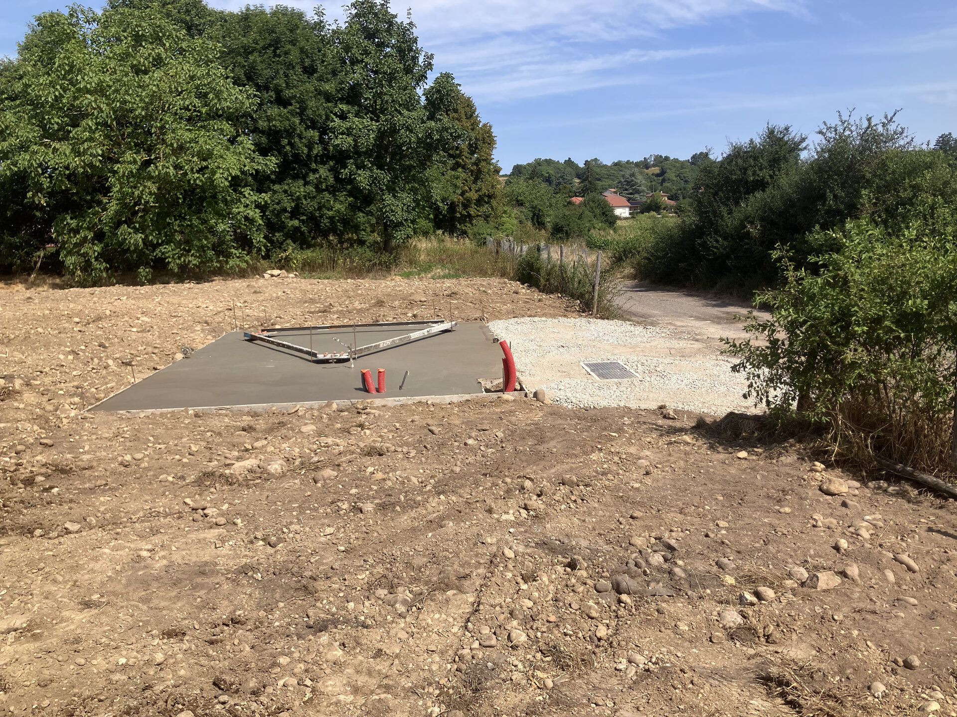 Massif béton terminé